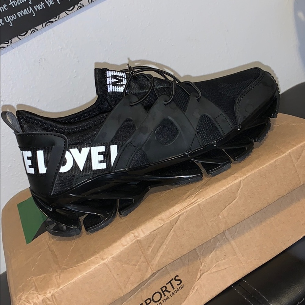 “LOVE” Black Womens Tennis Shoe (Fashion/Sport)